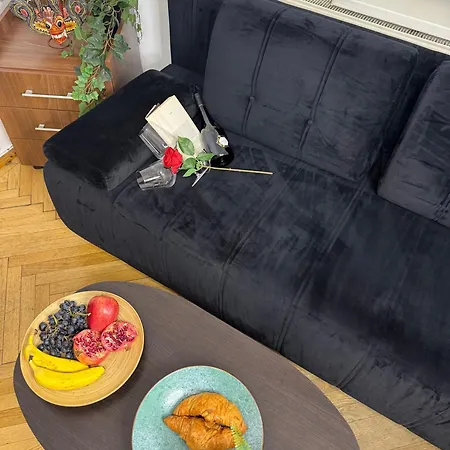 Apartment Romantic Bathtube Cismigiu Park 2 Bucharest